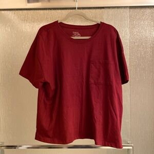 🛑 XL burgundy red tshirt. Never worn.